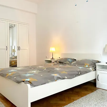 Calea Victoriei Central Studio * Bucharest